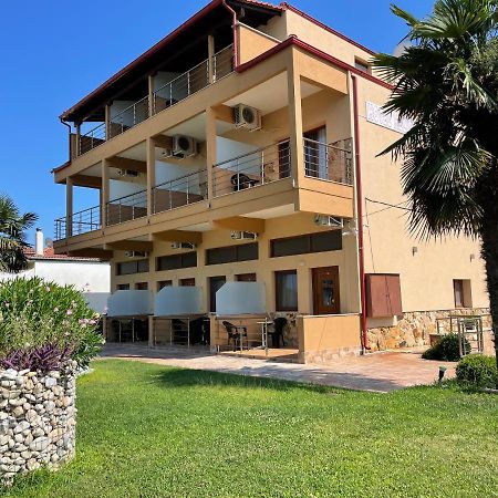 Helios Hotel Stavros  Luaran gambar